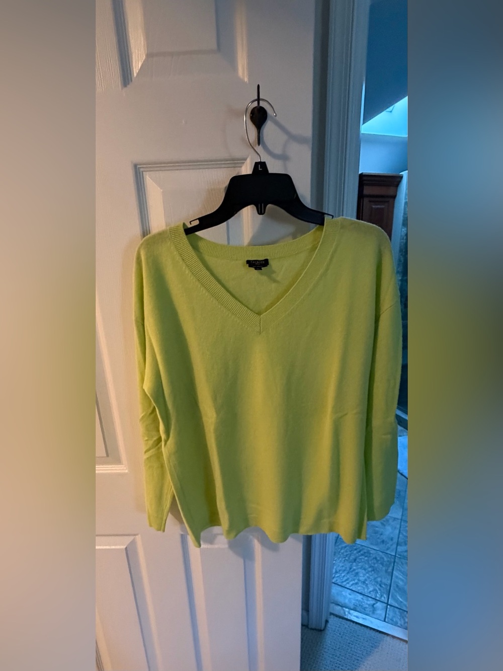 Talbots Cashmere Women’s V-Neck Lime Green Sweater